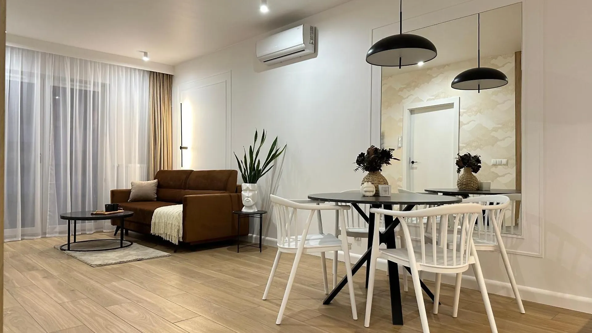 Clima Apartment IV فروتسواف